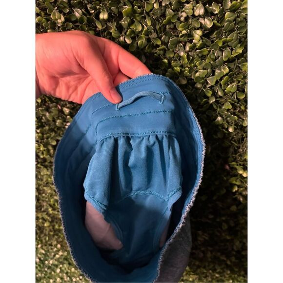 Lululemon Tracker Short V *4" Heather Lux Multi Hawaiian Blue Size 6 - Picture 4 of 4